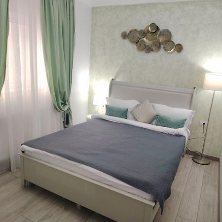 Relax Downtown Suite كونستانتا المظهر الخارجي الصورة